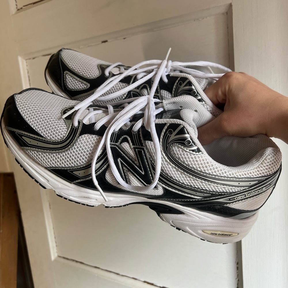 New Balance Men’s White USA Size 13 sneakers